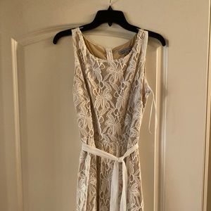 Sleeveless dress